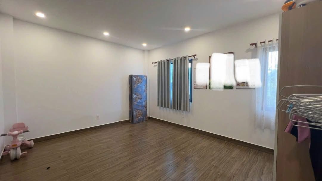 CHO THUÊ NHÀ PHỐ KHU THỦ ĐỨC VILLAGE 718 QUỐC LỘ 13, 3 LẦU, 4PN, 12TR. 3