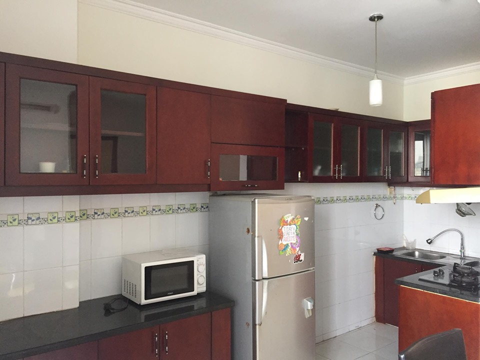 Cần Cho Thuê Căn hộ Central Garden Quận 1, Dt : 81 m2, 2PN, Giá : 12.5 tr/th, 2