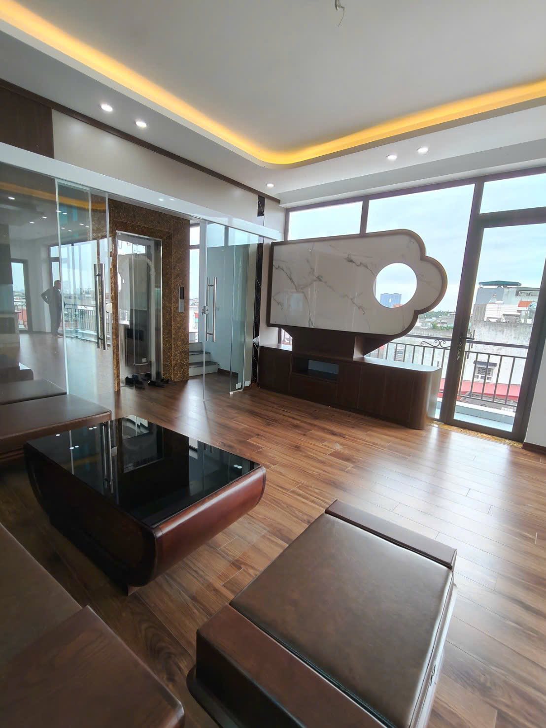 Bán căn góc mặt đường Lê Thanh Nghị, TP Hải Dương, 84.3m2, 5 tầng, KD buôn bán, giá tốt 4