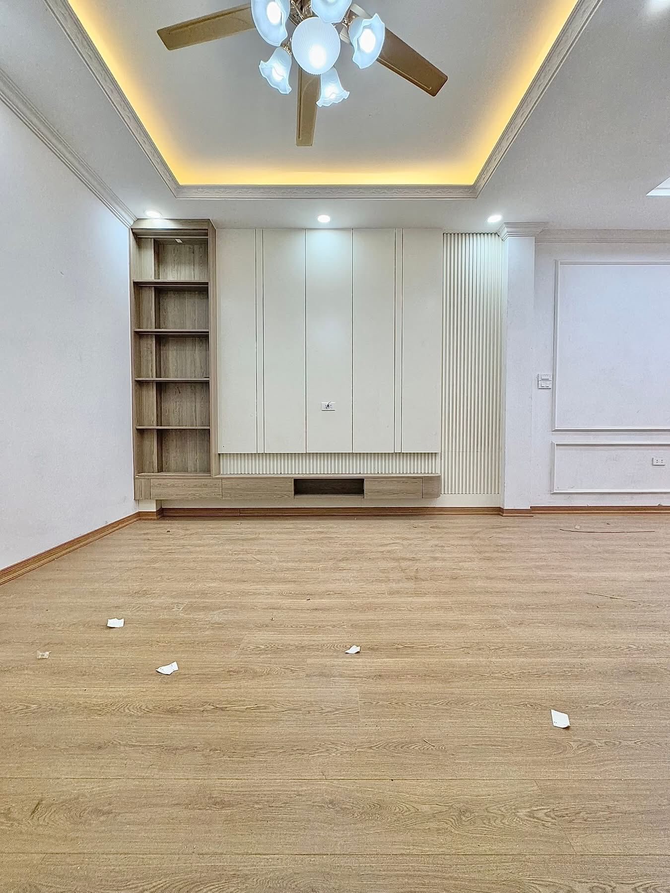 Bán Nhà Lại Yên, An Khánh, Hà Nội 38M 5 Tầng, gác lửng, 4 ngủ nội thất, ôtô đỗ 2