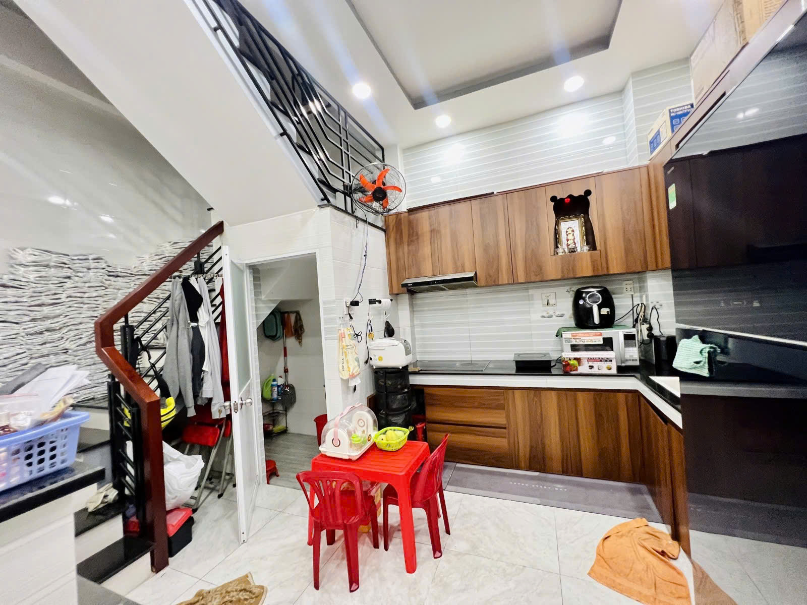 MẶT TIỀN NGUYỄN MINH CHÂU XE HƠI ĐỖ CỬA 64M2 (5X13) 4 TẦNG BTCT CHỈ 8 TỶ 3