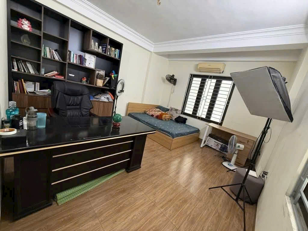 Bán Nhà Thạch Bàn - Long Biên, 47m x 5 Tầng Dân Xây, Đường Ô tô tránh, Kinh Doanh. 3