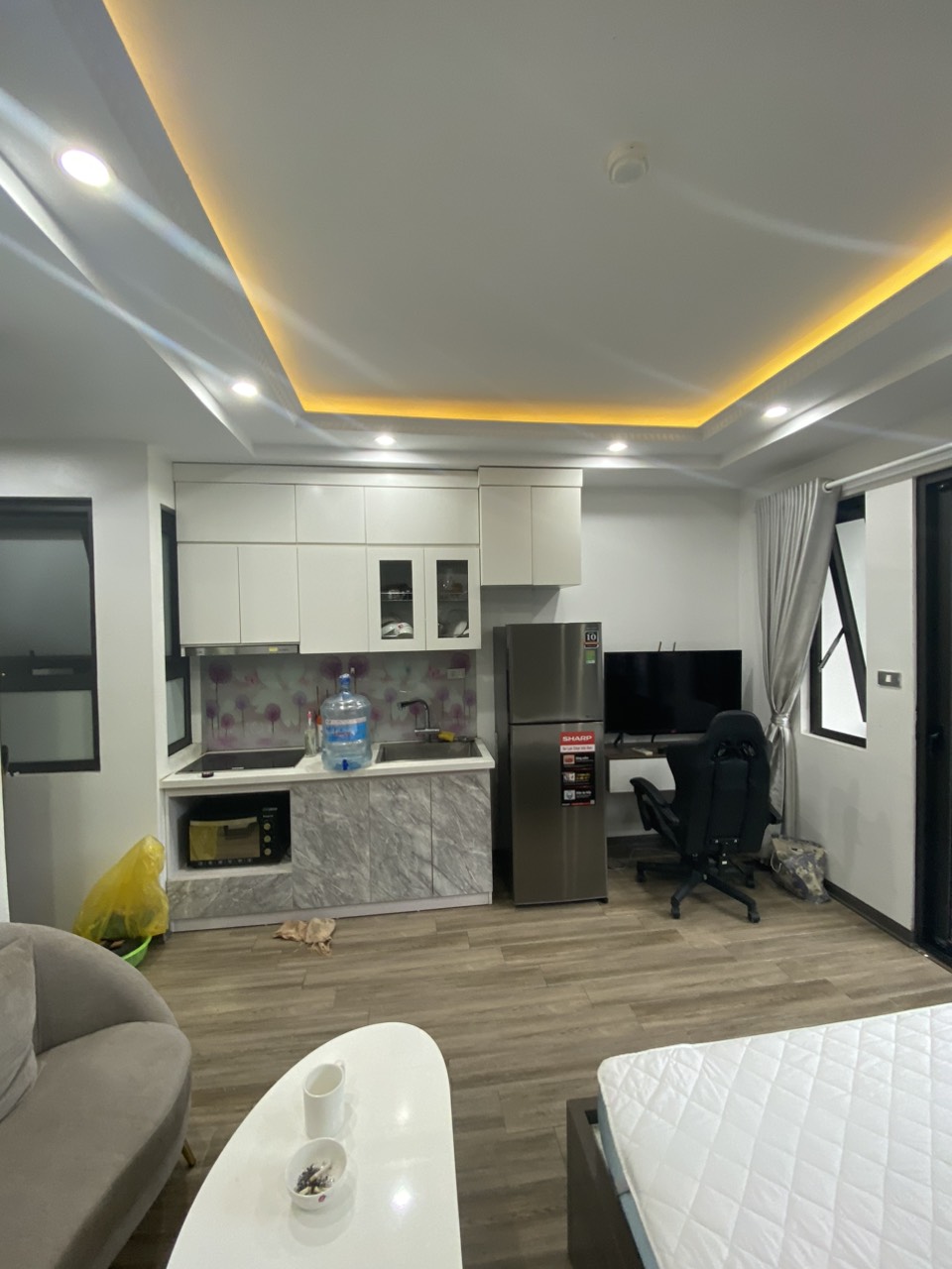 Cho thuê Căn hộ Apartment Full đồ cao cấp. Phòng View toàn mặt Hồ Tây cực Chill. Chỉ 6.5tr