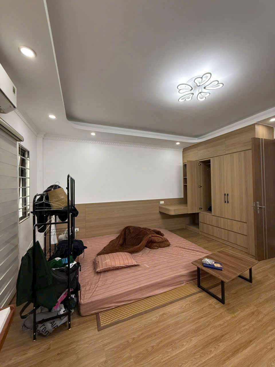 BÁN NHÀ 50M2 XÂY 5 TẦNG THANG MÁY- ĐƯỜNG THÔNG, Ô TÔ VÀO NHÀ NGAY BÁT KHỐI LONG BIÊN 3