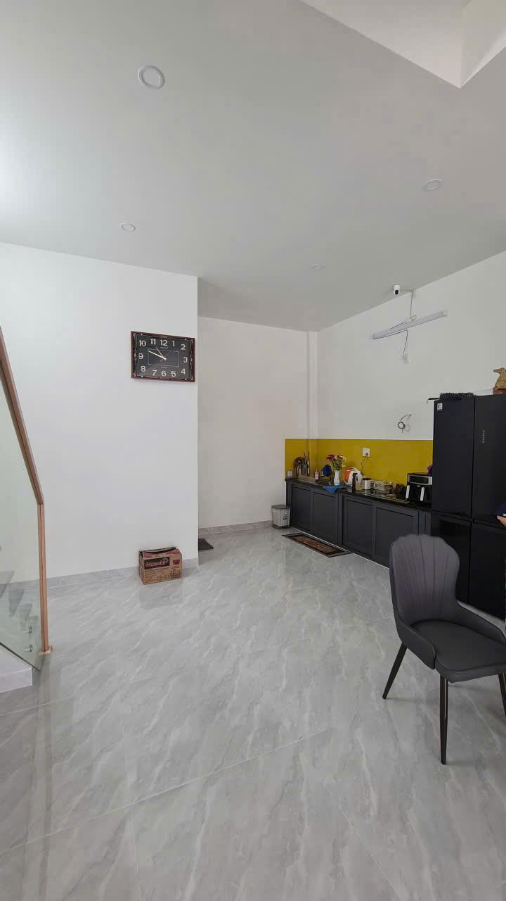 TÒA CĂN HỘ 7 TẦNG PHƯỚC LONG, NAM NHA TRANG, CÁCH BIỂN 1,5KM, GIÁ CHỈ 9 TỶ 5