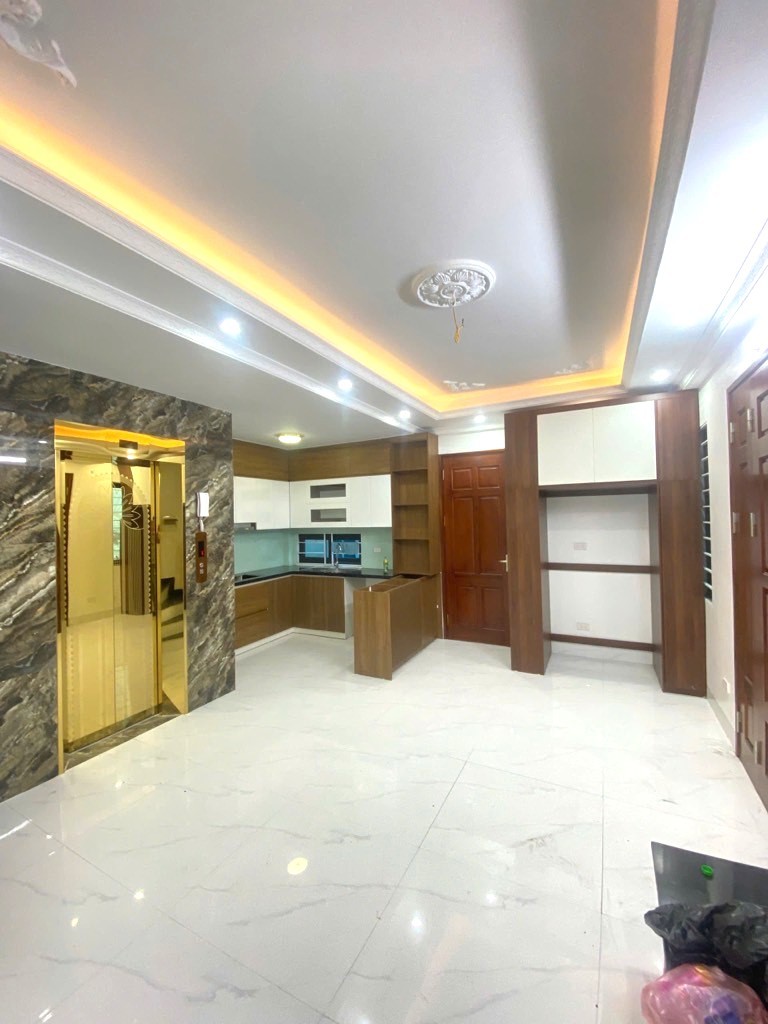 NHÀ 6 TẦNG THANG MÁY LIÊN MẠC – NGÕ Ô TÔ NÔNG – Ở NGAY – GIÁ HƠN 6 TỶ 2