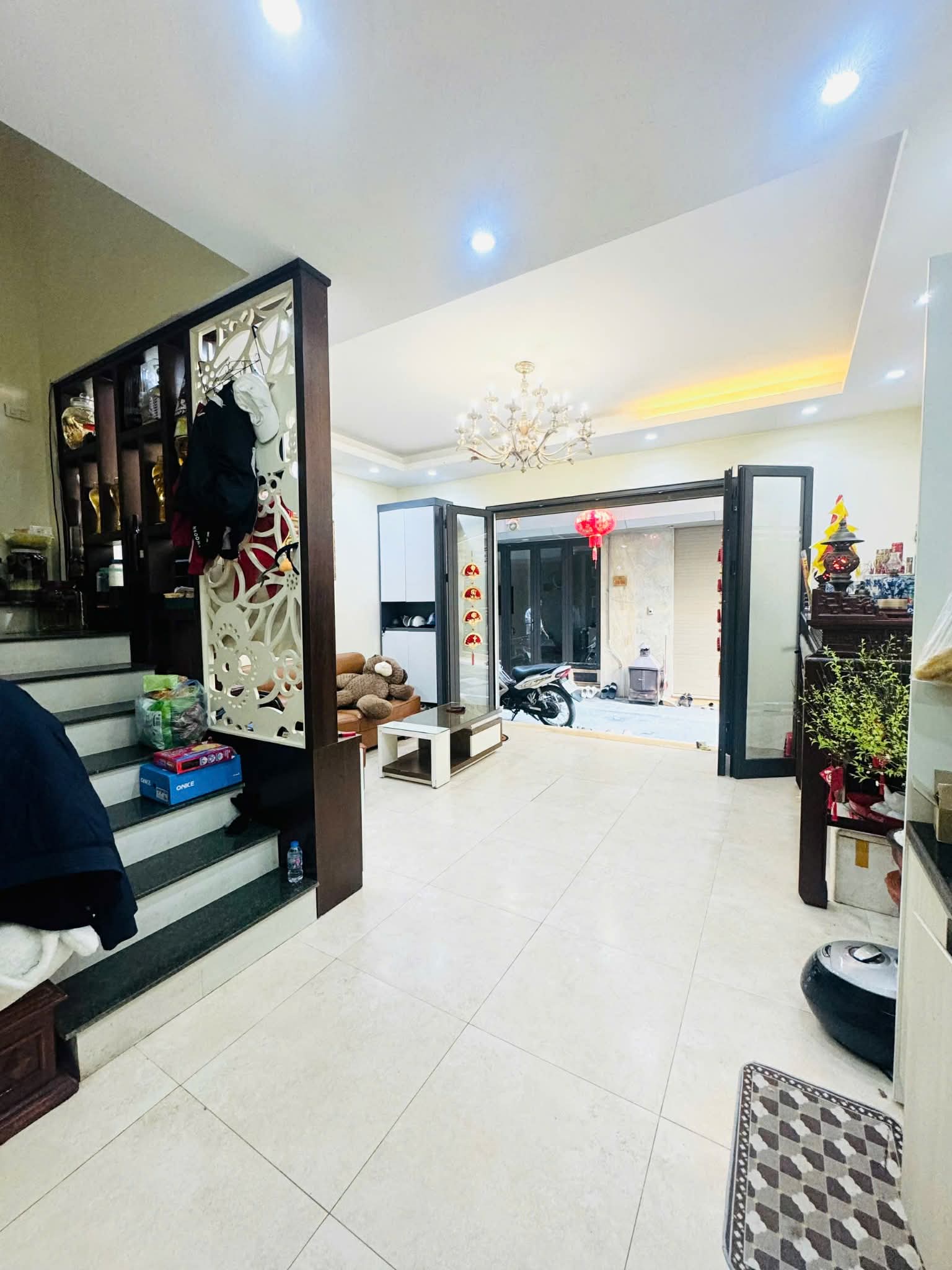 bán nhà Ngọc Thuỵ, 3 ngủ khép kín, trong đê, ôtô đỗ cửa, chỉ 8.6 tỷ 3