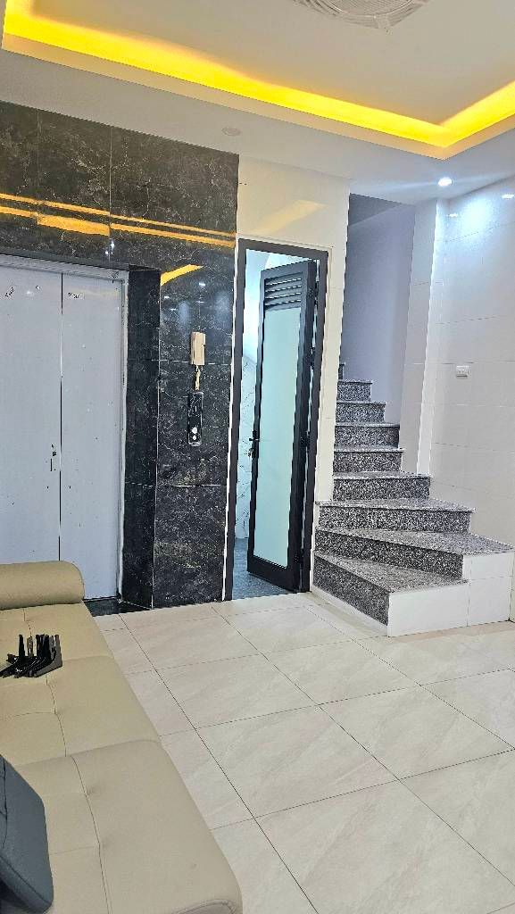 Cần bán Nhà mặt tiền đường Lạc Trung, Phường Thanh Lương, Diện tích 48m², Giá 17.8 Tỷ 2