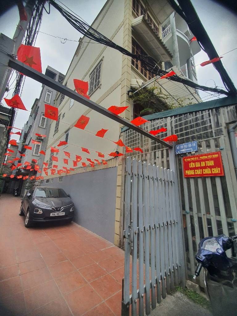 Bán nhà ngõ 80 Hoa Lâm 48m x 4T ngõ thông oto, lô góc chỉ nhỉnh 14 tỷ còn tl