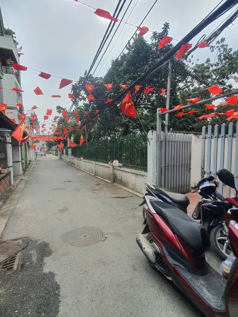 Bán nhà ngõ 80 Hoa Lâm 48m x 4T ngõ thông oto, lô góc chỉ nhỉnh 14 tỷ còn tl 2