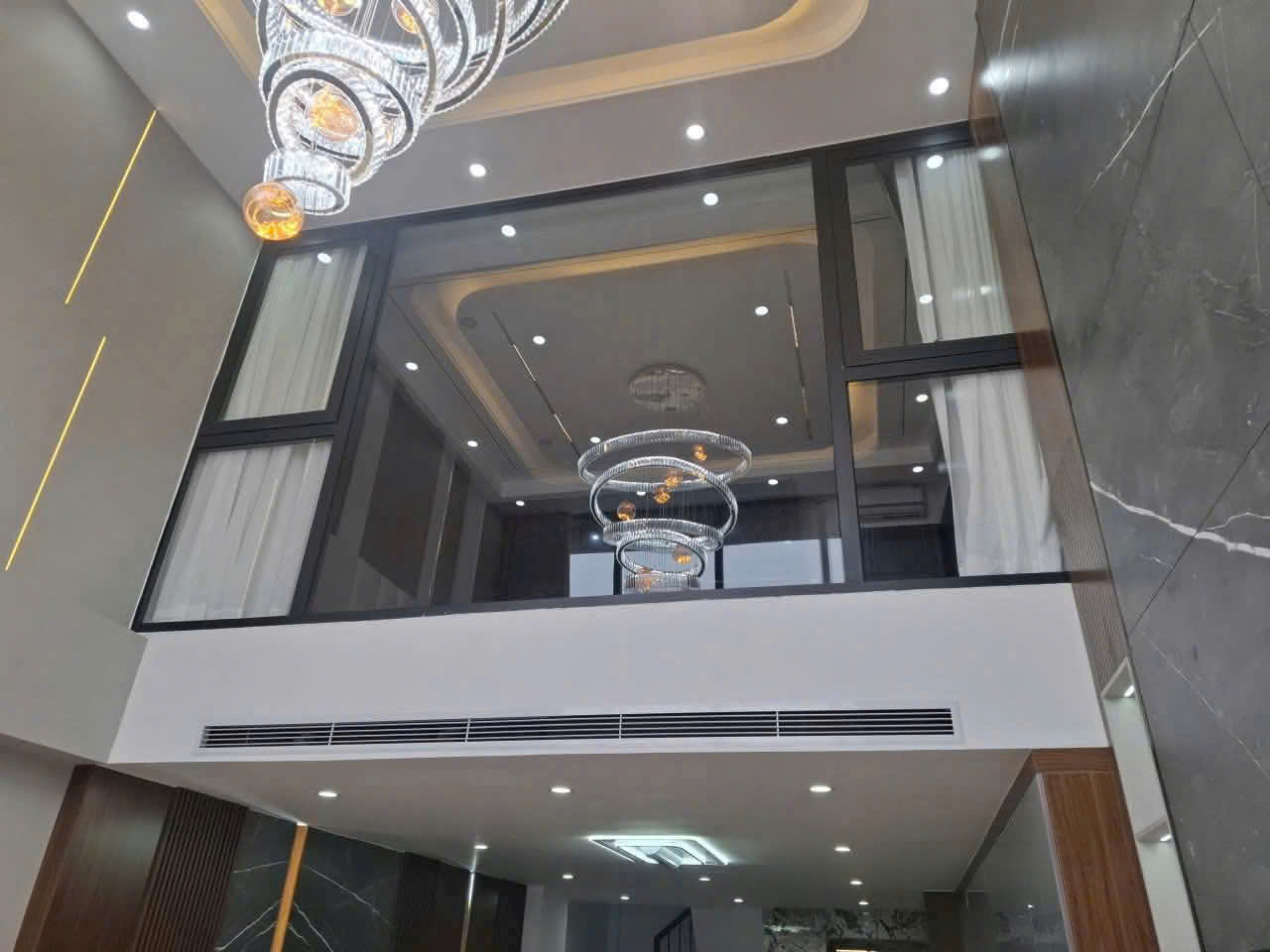 Siêu phẩm mặt ngõ thông ô tô tránh kinh doanh tại Long Biên. Gần chợ, Hồ. 4