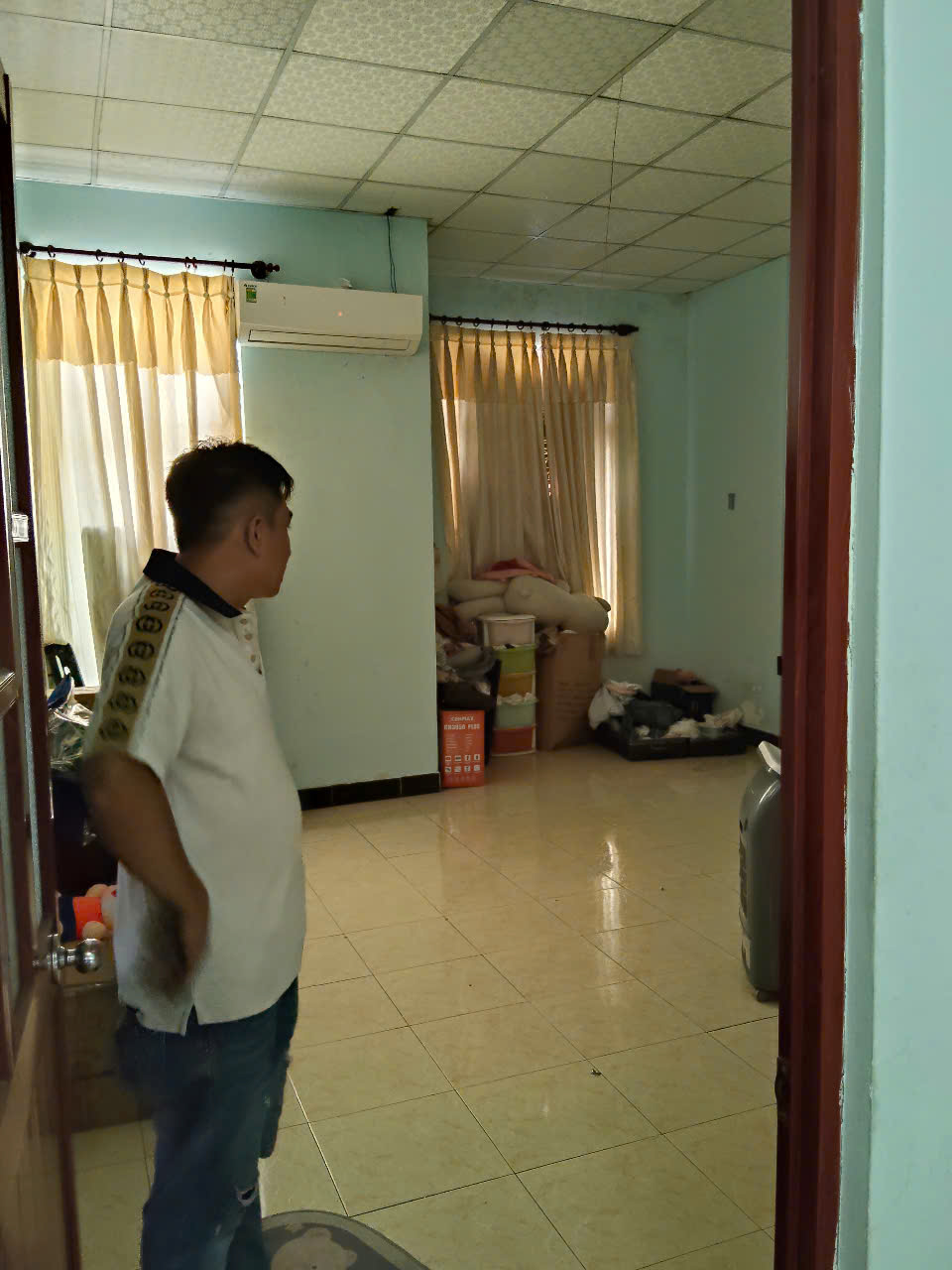 CHO THUÊ NGUYÊN CĂN HẺM XE TẢI QUÔC LỘ 13 LIỀN KÈ KDC HỒNG LONG, 5M x 20M TRET 1 LAU 4