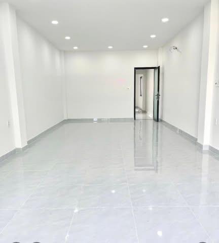 NHÀ MẶT TIỀN KINH DOANH -SÁT BÊN GIGAMALL, 3 LẦU TRỐNG SUỐT, 28TR. 4