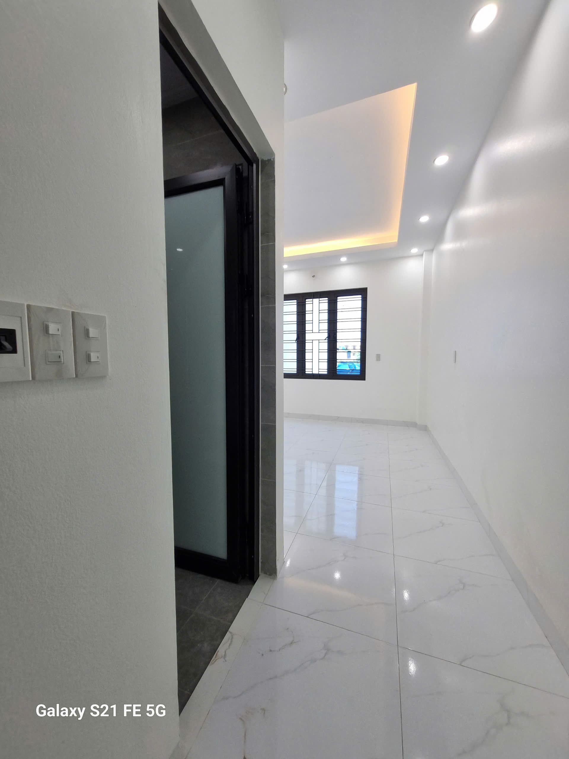 bán nhà 4 tầng thang máy hiện đại ngay trần lãm - gần chợ đậu và nguyễn tông quai đi vào 4