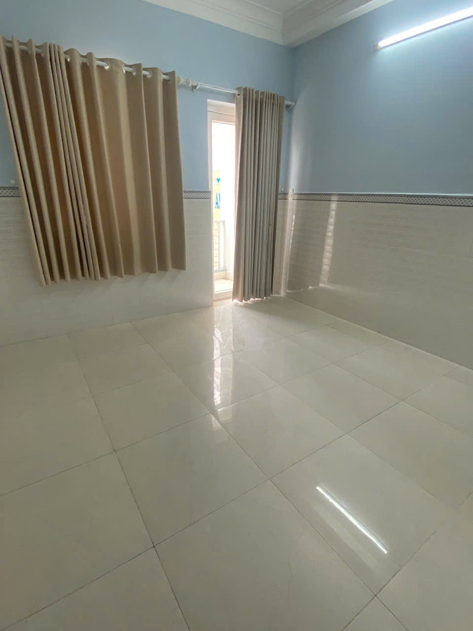 Cho thuê Nhà đường Số 51, P.Tân Quy, DT 70m², 2 lầu, Giá 21 Triệu/tháng 2