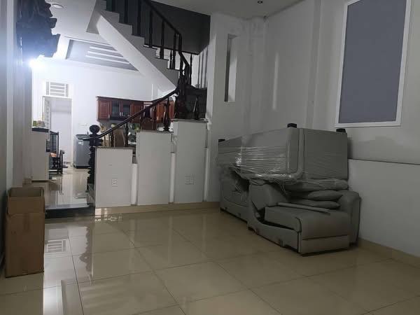 KDC HỒNG LONG- VẠN PHÚC NHÀ 2 LẦU 3PN 3WC MÁY LẠNH SẴN Ở + VPCTY. 4