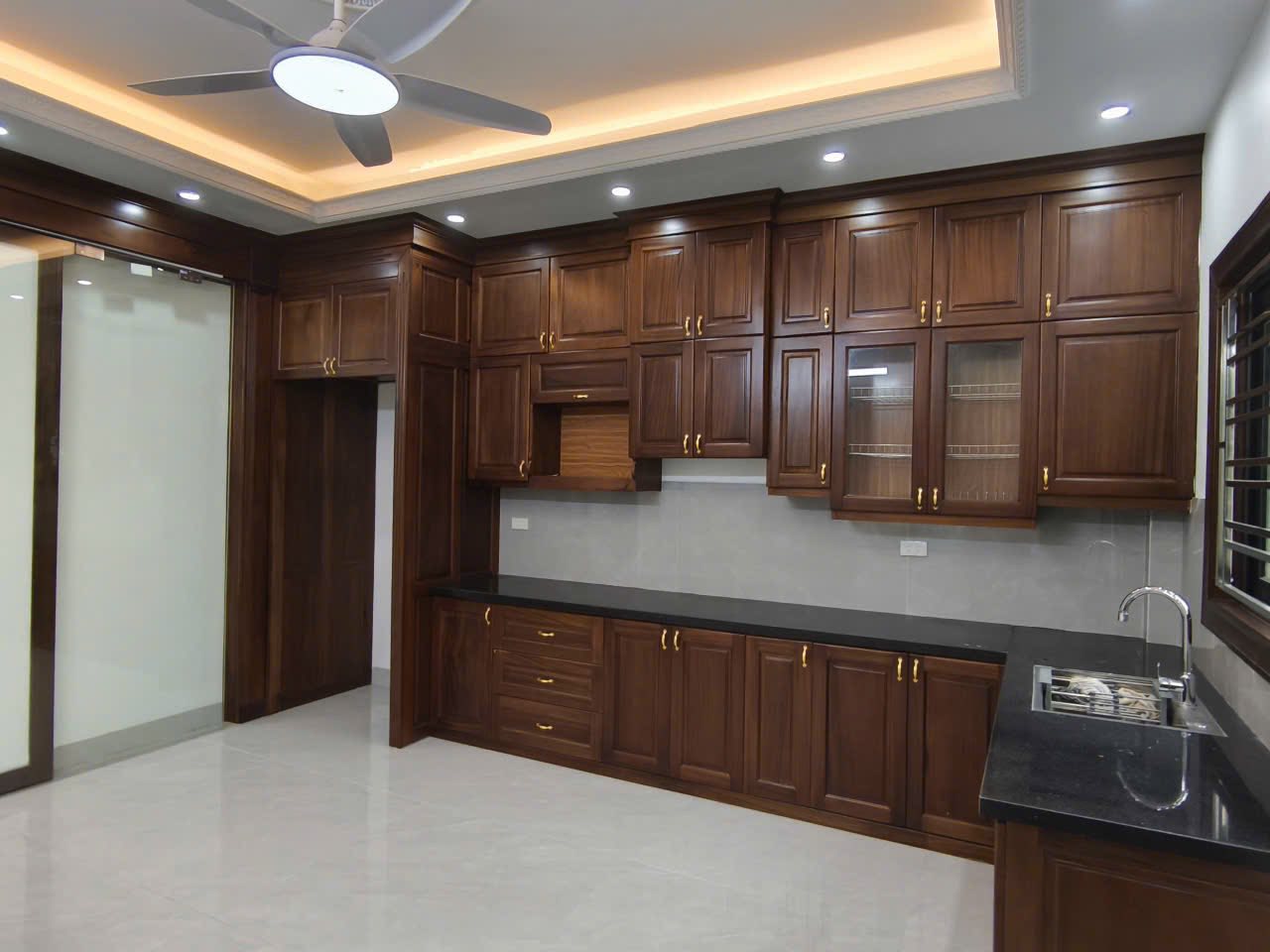 Bán nhà 4 tầng mặt phố KĐT An Phú 2, ph Tân Bình, TP HD, 67.5m2, mt 4.5m, thang máy, gara 6