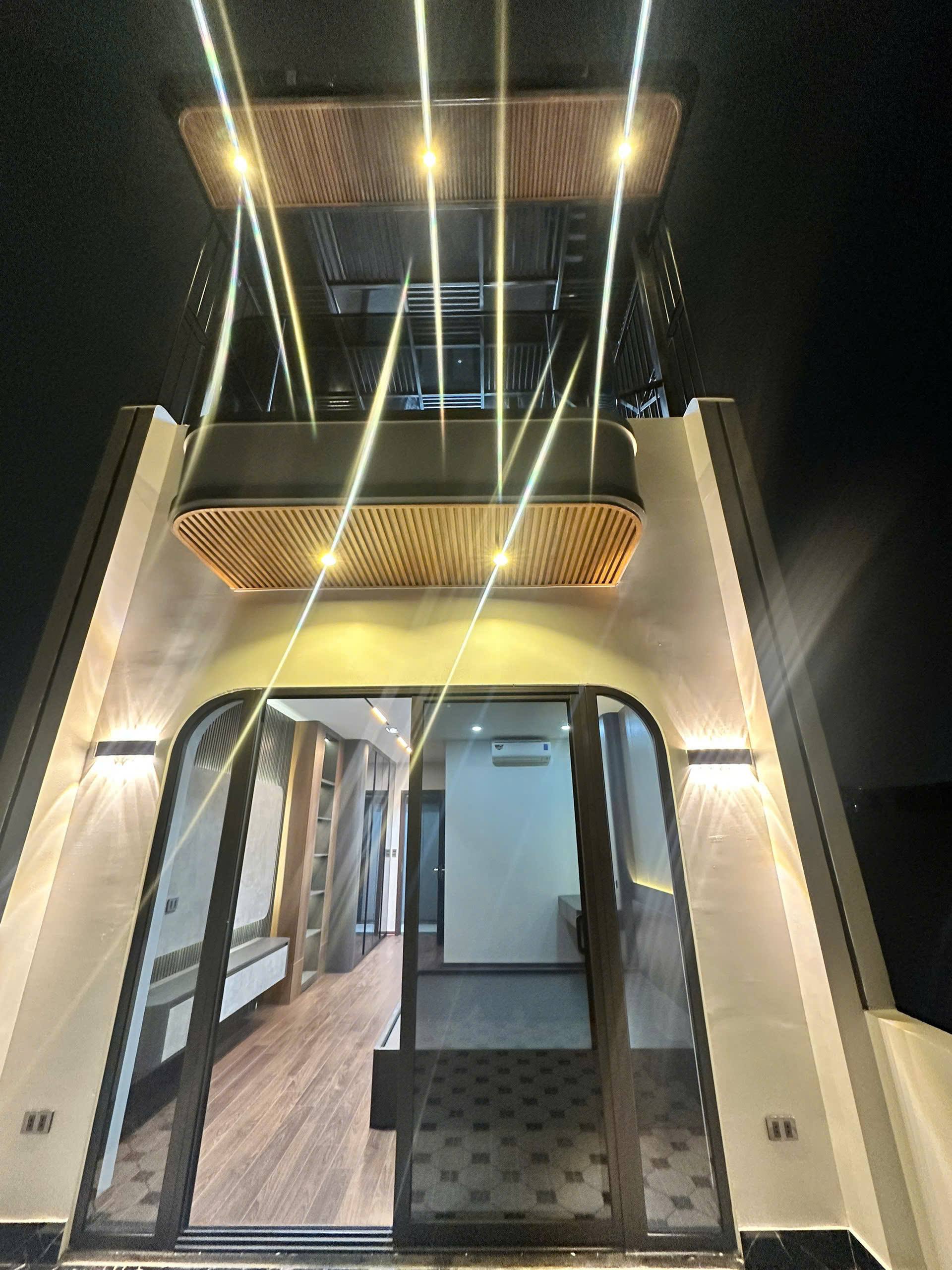 Bán Nhà Phố Trạm Long Biên 55m2 xây 7 tầng full nội thất- Ôtô tránh- Kinh Doanh Đỉnh. 5