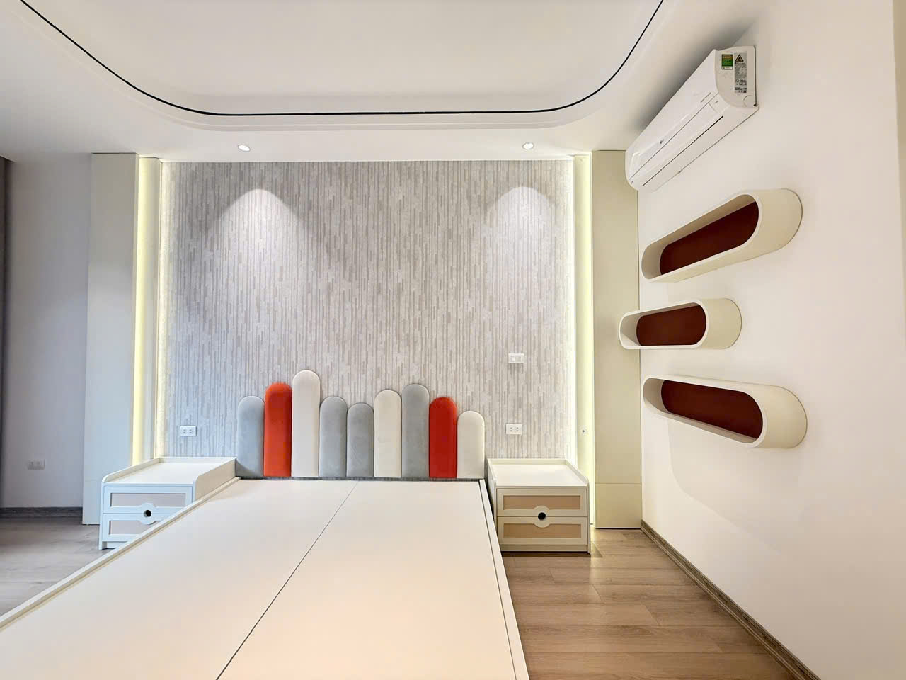 BÁN NHÀ TRUNG TÂM PHƯỜNG BỒ ĐỀ - ĐI BỘ RA HỒ - 43M2 x 6TẦNG - ÔTÔ ĐỖ. Lh 0965858116 5