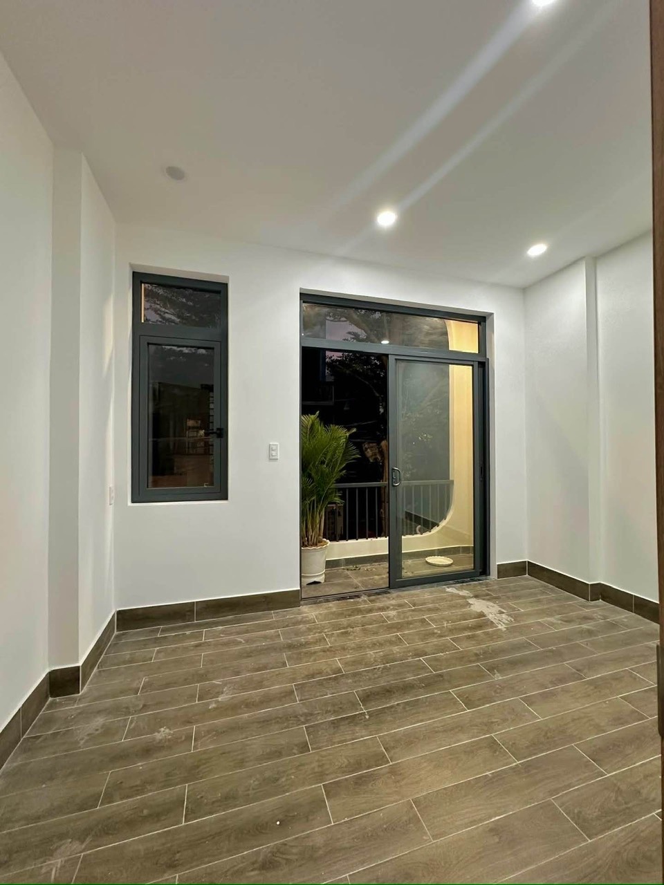 Bán nhà Đường 8, Phường Long Trường 52m2, 6 tỷ hơn 5