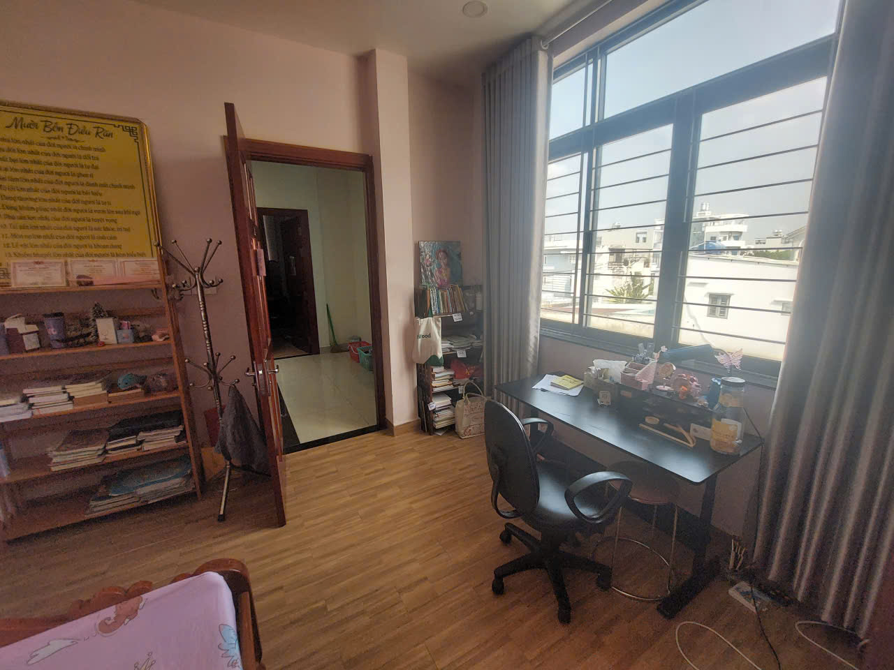 CHO THUÊ NHÀ ĐƯỜNG XE TẢI, 1 LỬNG 3 LẦU,  FULL NỘI THẤT, SÂN XE 7C, 17.5TR. 5