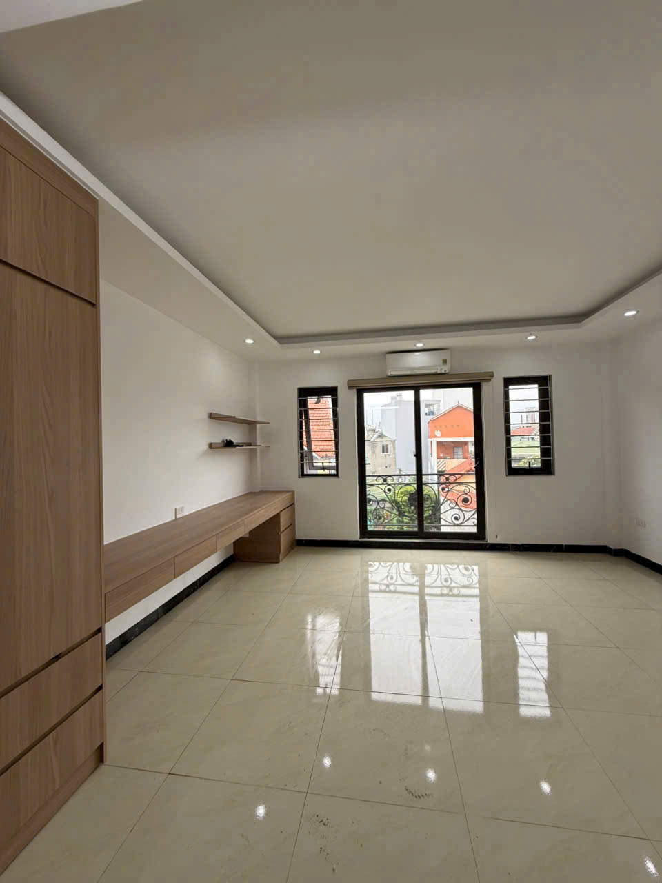 BÁN NHÀ 50M2 XÂY 5 TẦNG THANG MÁY- ĐƯỜNG THÔNG, Ô TÔ VÀO NHÀ NGAY BÁT KHỐI LONG BIÊN 5