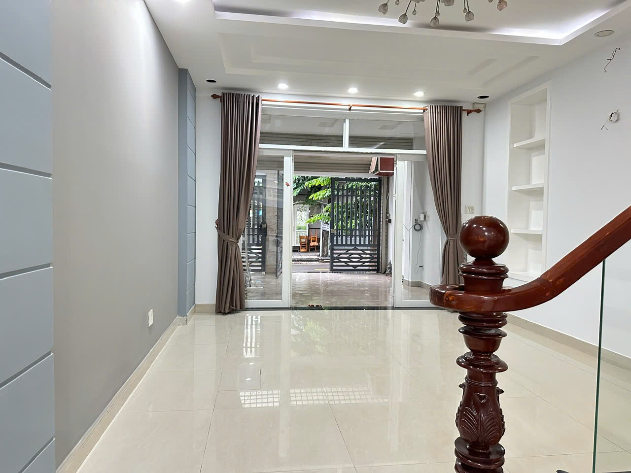 BÁN NHÀ MẶT TIỀN ĐƯỜNG B KDC HIỆP BÌNH CHÁNH 5Mx20M 3LAU SHR GIÁ 14,6TY 5