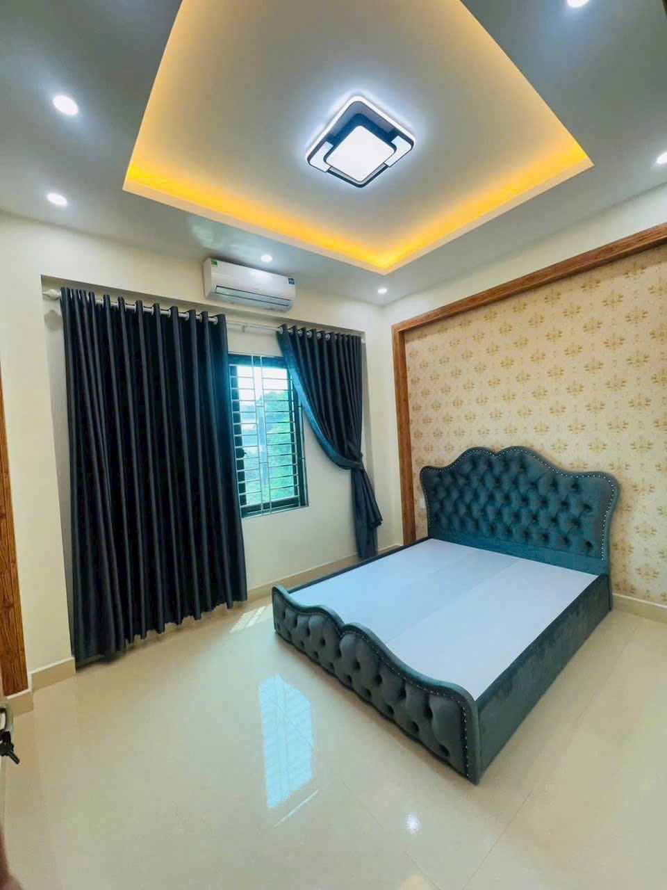 Bán nhà 4 tầng ngõ đường Trần Hưng Đạo, ph Ngọc Châu, TP HD, 60m2, mt 4m, 4 ngủ, sân 6