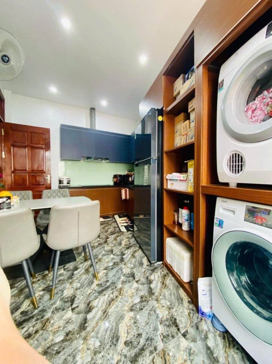 bán nhà 3 tầng mặt đường ngô thì nhậm gần cầu công trắng, giá chỉ 46xx mà kinh doanh rất tốt 2