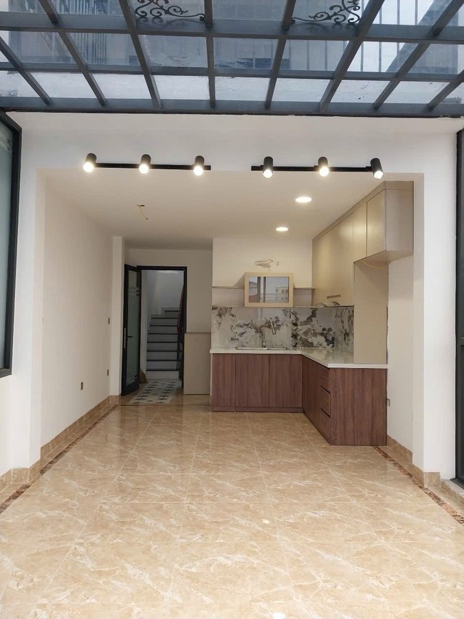 Bán Nhà Thịnh Liệt 45m2.  6 tầng. mặt tiền 3.5m. giá 19.5 Tỷ Hoàng Mai Hà Nội 2