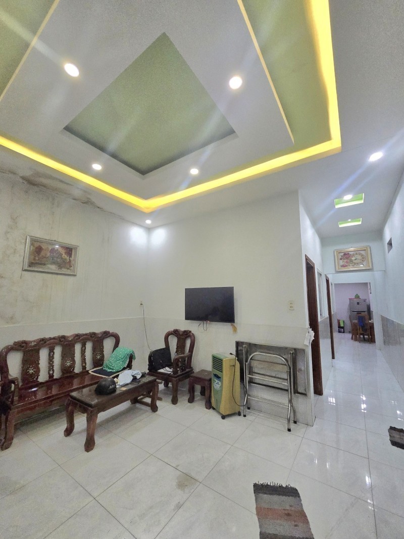 Bán nhà đường Trương Văn Hải, Q9, Thủ Đức, TP HCM. DT 95m2, 2 lầu, 3PN, Giá  8.55  tỷ, SHR 2