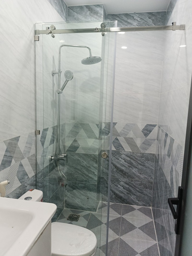 Bán nhà  đường Lã Xuân Oai, Tăng Nhơn Phú A,  Q.9, Thủ Đức, TP HCM. DT 52m2, 4PN. Giá  6.6 tỷ. 4