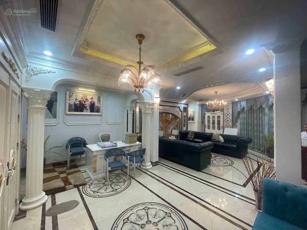 Bán nhà mặt ngõ phố Lý Nam Đế, Hoàn Kiếm, ô tô đỗ cửa, gần phố, phân lô cán bộ. Giá 20 tỷ 4