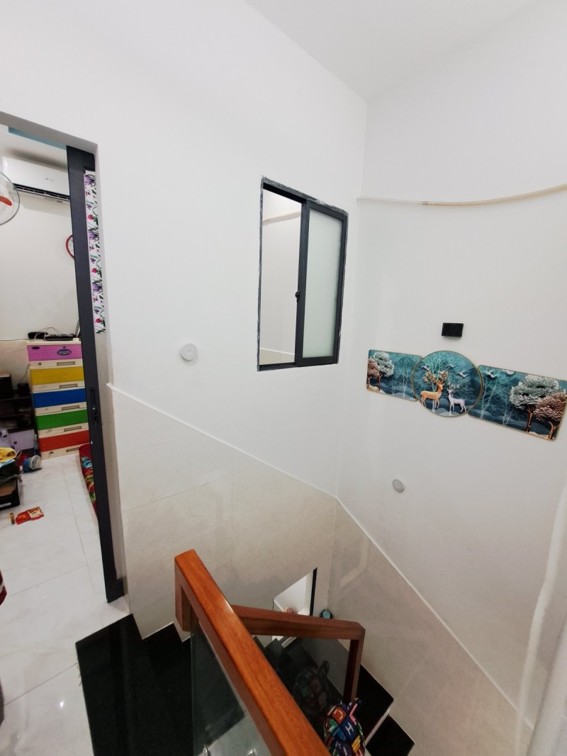 LẠC LONG QUÂN Q11 25M2 2 TẦNG 2PN 2WC SHR CHỈ 3.3 TỶ 5