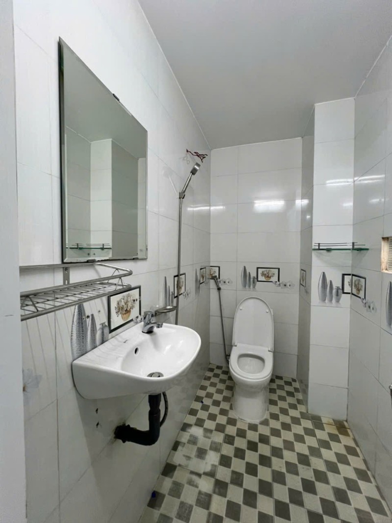 Bán nhà đường số 27, Hiệp Bình Chánh, Thủ Đức, TP HCM. DT 105 m2, 3 tầng. Giá  8.7 tỷ, Sổ Hồng, 5