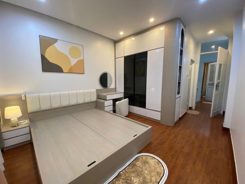 CĂN HIẾM KHU VỰC BỒ ĐỀ – 5 PN x 40m² × 5 tầng. 2