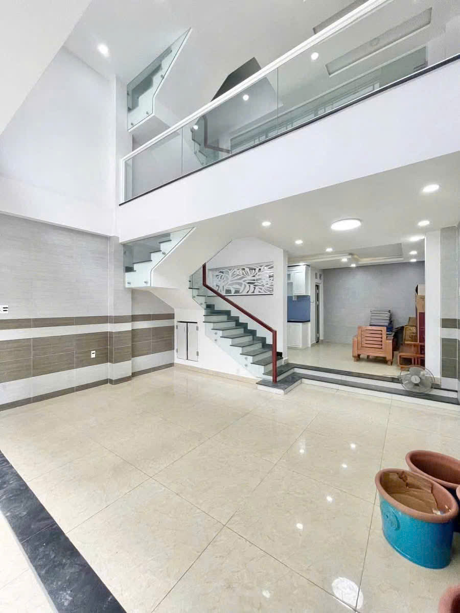 CHO THUÊ NHÀ NGUYÊN CĂN HXT ĐƯỜNG SỐ 20 SAU LƯNG GIGAMALL 5.6M x 12M 4 Tằng 6PN GIÁ 20TR 2