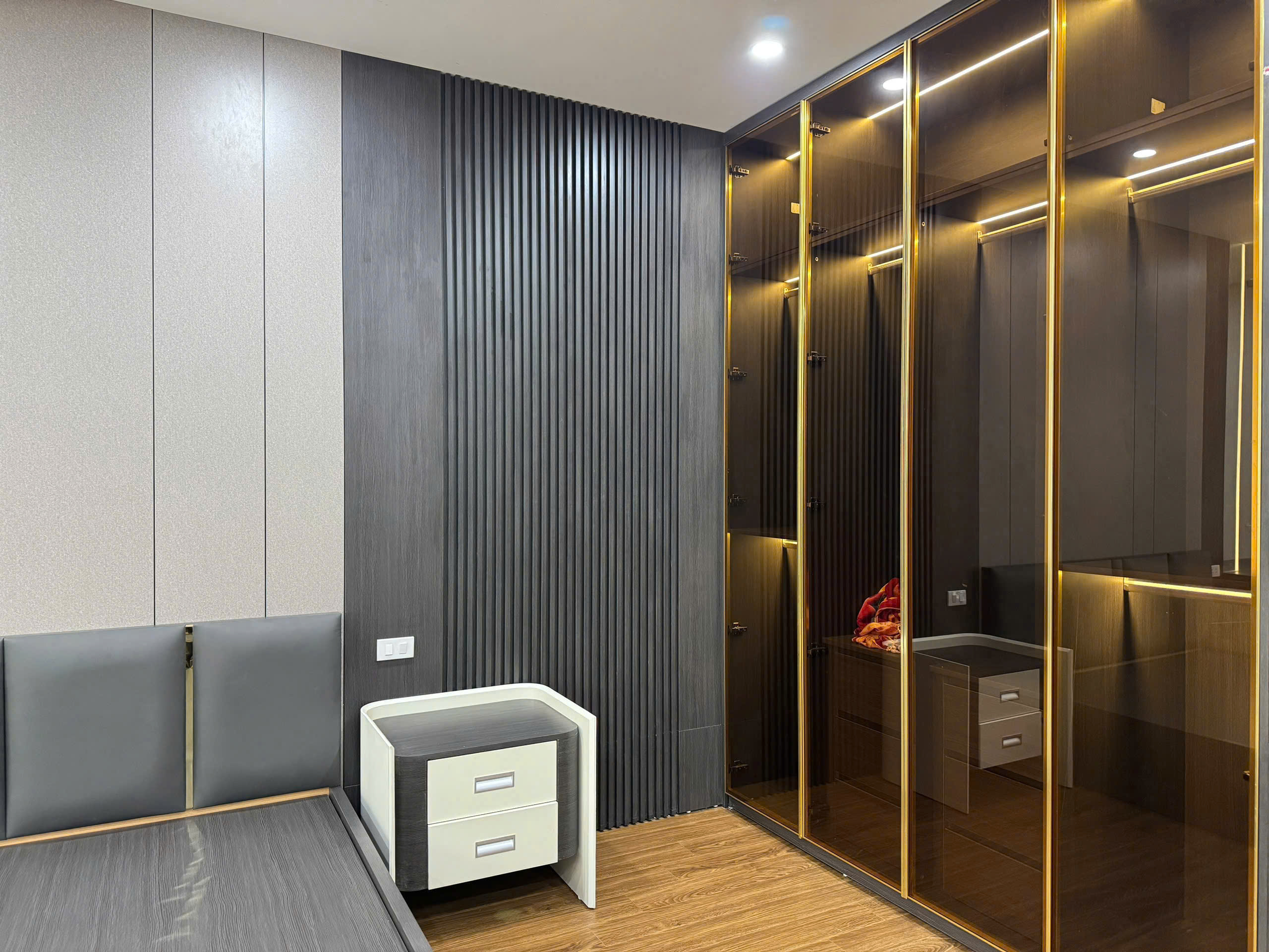 Bán từ thô căn nhà 59m x 6T tại Long Biên. Ô tô tránh thông, thiết kế hiện đại. 6