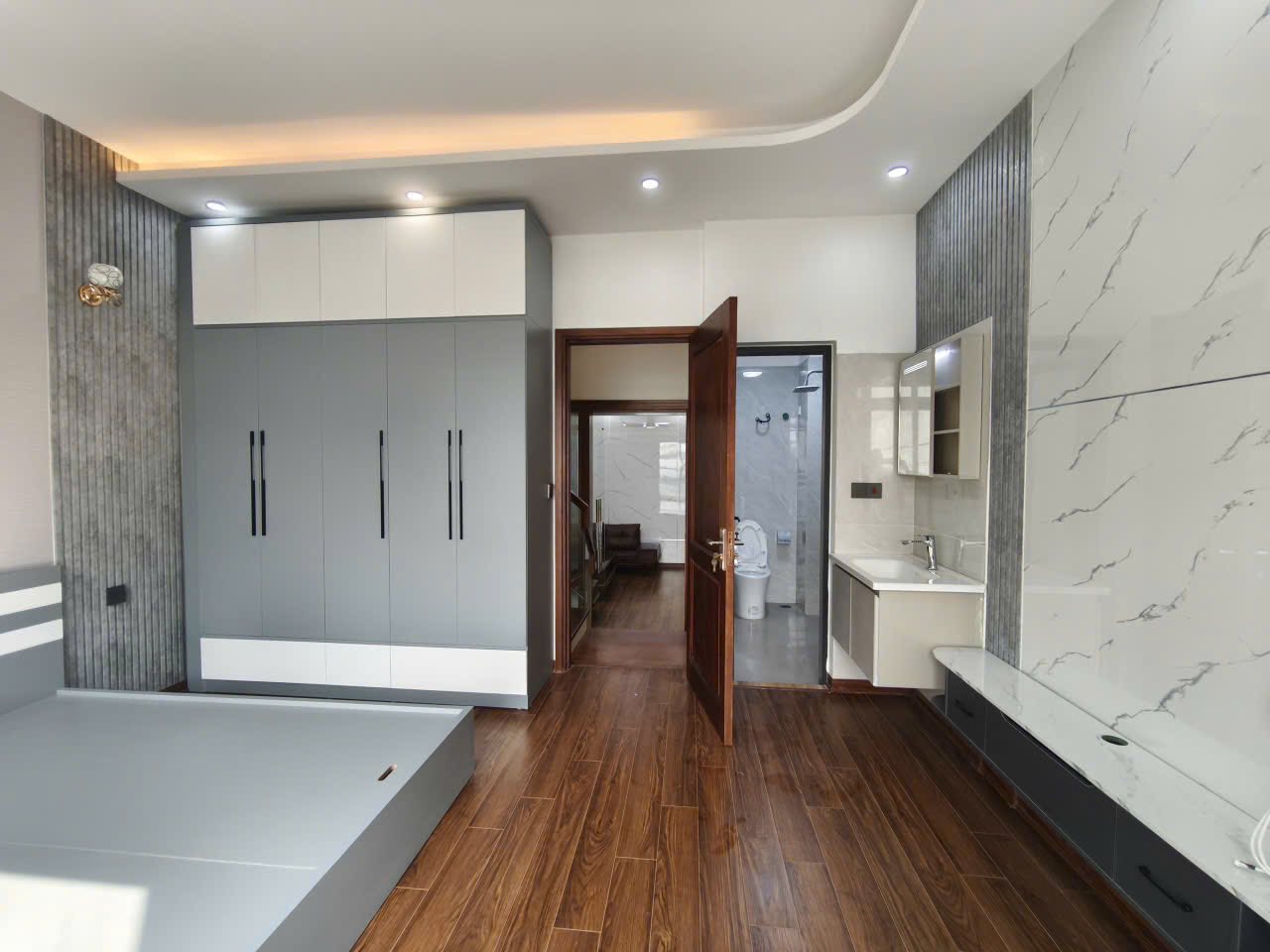 Bán căn nhà 4 tầng mặt phố Trần Quang Diệu, ph Hải Tân, TP HD, 63.2m2, 4 ngủ, 4.5 tỷ 7