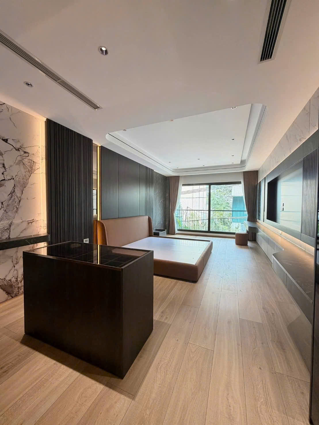 Bán nhà tái định cư Long Biên. DT 76m x 7 tầng, Cạnh Công Viên, Đường rộng, Vỉa hè. 6