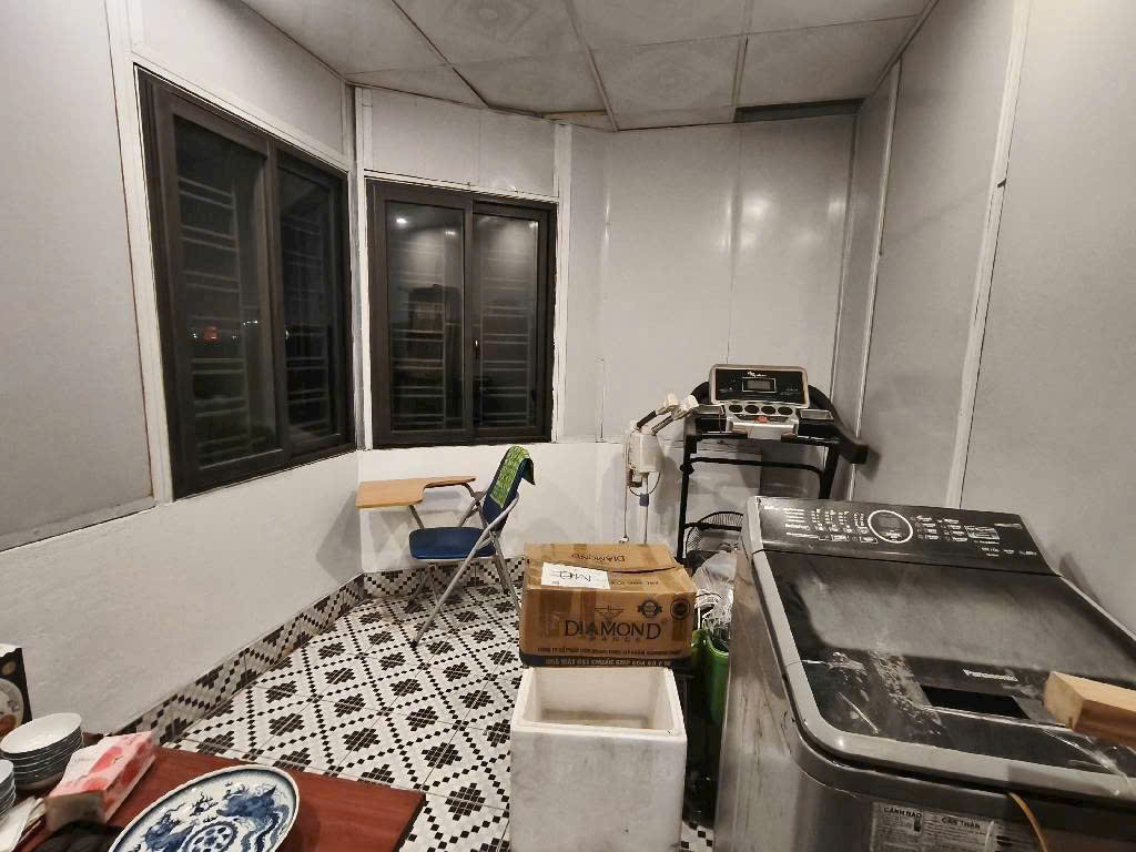 BÁN NHÀ MẶT NGÕ BÁT KHỐI Ô TÔ THÔNG - KINH DOANH NHỎ - LÔ GÓC HAI THOÁNG 6