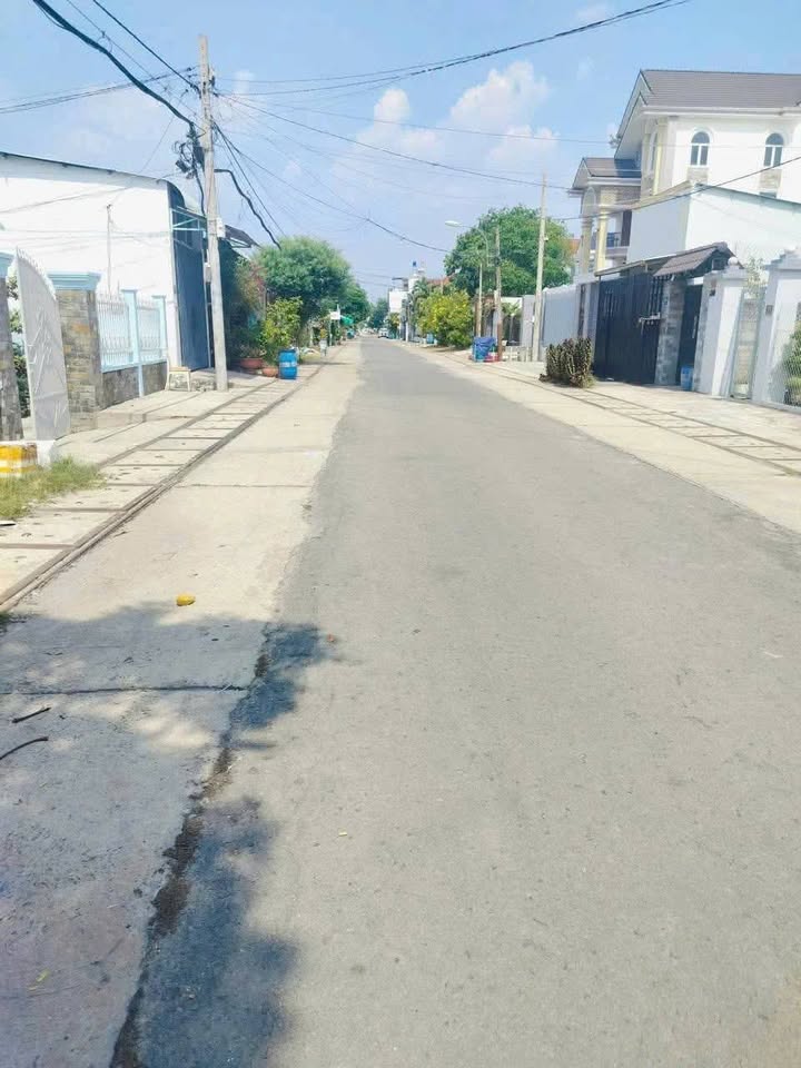 Bán đất mặt tiền đường số 33 xã Tân Thông Hội dt 416m2 full thổ giá 7,3 tỷ 2