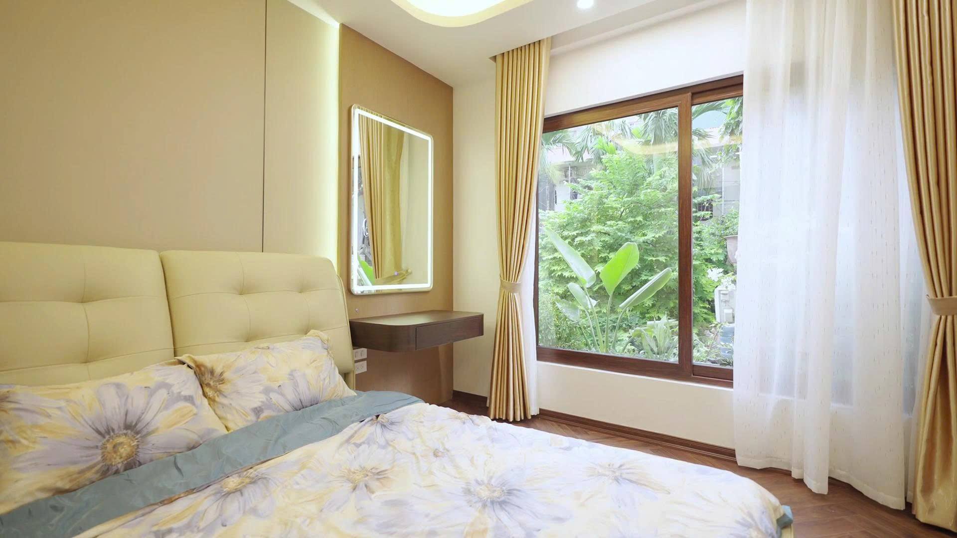 NHỈNH 12 TỶ MỘT CHÚT – MUA ĐƯỢC NHÀ 5 TẦNG THANG MÁY NGAY TRẦN DUY HƯNG. TẶNG FULL NOI THAT 3