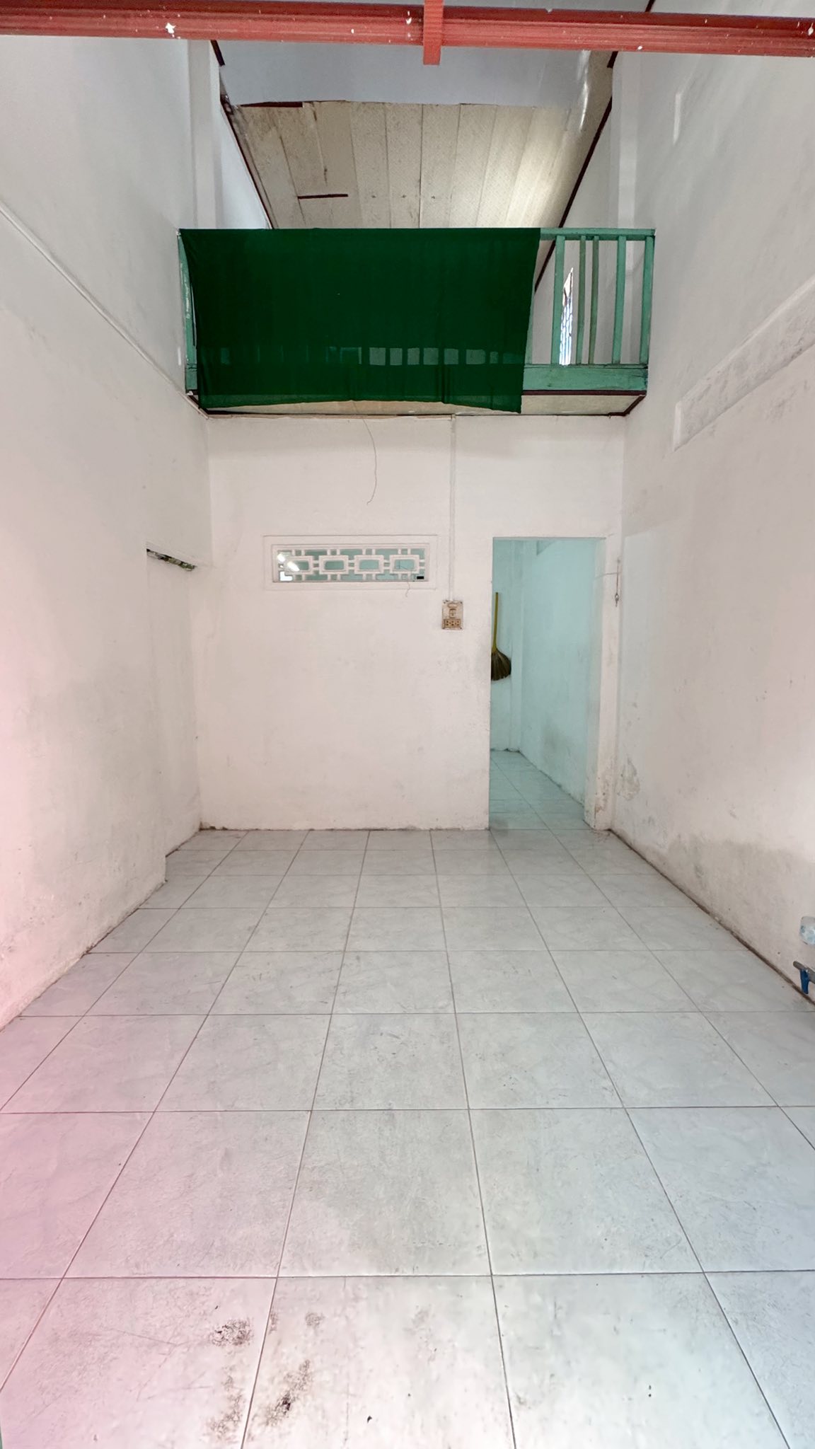 CHỦ MUỐN ĐỂ LẠI CĂN NHÀ  NGAY TTTP KHU BÀN CỜ HẺM THÔNG ĐƯỜNG MẠC ĐỈNH CHI P.NHA TRANG 2