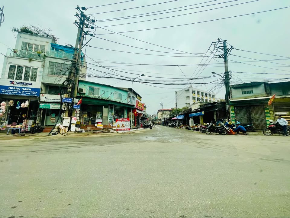 CHÍNH CHỦ BÁN NHÀ 2,5 Tầng 68m2 MẶT ĐƯỜNG BA LAN - GIẾNG ĐÁY, HẠ LONG - KINH DOANH ĐẮT GIÁ. 4