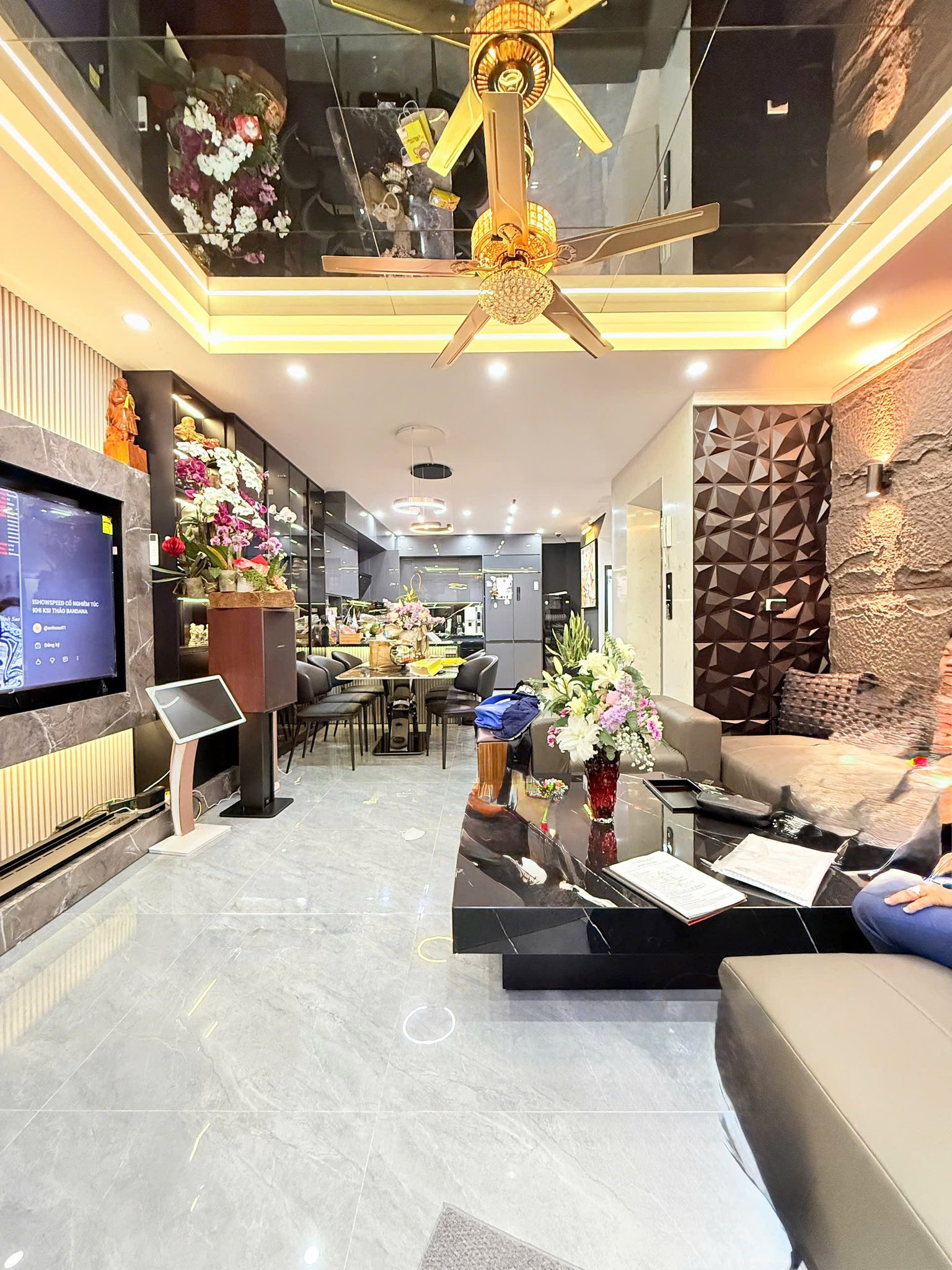 BÁN NHÀ VĨNH TUY-HÀNG XÓM TIMESCITY-DÂN XÂY-63M 6T THANG MÁY-20M RA ÔTÔ TRÁNH-Ở NGAY