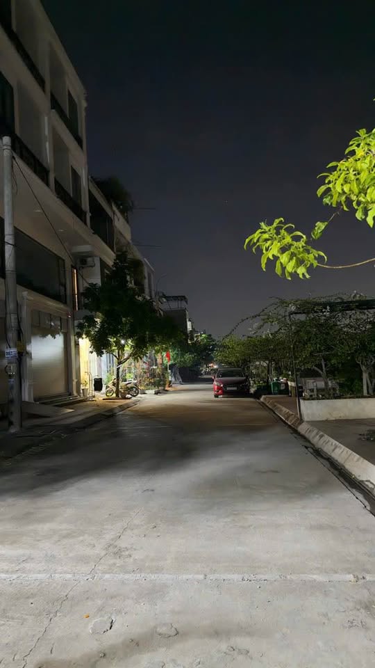 CHÍNH CHỦ BÁN NHÀ 4 tầng 60m2 SIÊU RỘNG, SÂN ĐỖ 10 Ô TÔ tại Khu dự án Cao Xanh, Hạ Long. 3