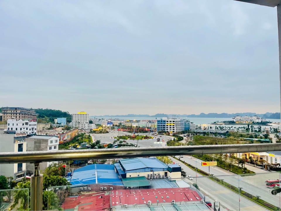 Chính chủ Bán căn 3PN 102m2 View Biển toà C chung cư Newlife mặt Đường trung tâm Du lịch Bãi Cháy