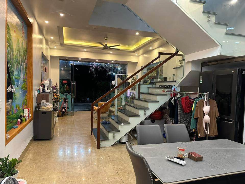 CHÍNH CHỦ BÁN NHÀ 4 tầng 60m2 SIÊU RỘNG, SÂN ĐỖ 10 Ô TÔ tại Khu dự án Cao Xanh, Hạ Long. 4