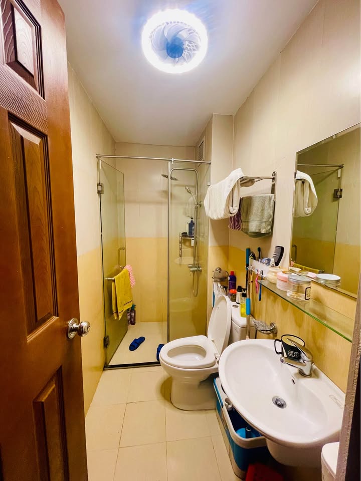 Do chuyển định cư không sử dụng nên cần bán căn hộ 2Pn 80m2 trung tâm du lịch Bãi Cháy, Hạ Long. 10